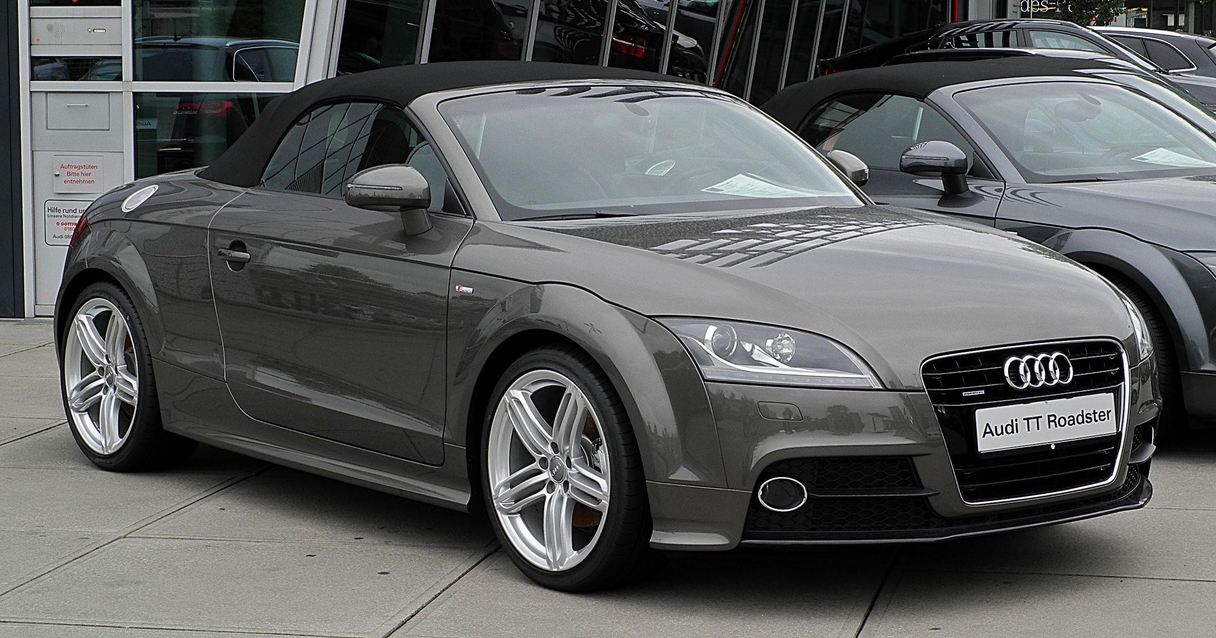 ������ ������������� ������ - TTS II (8J) Roadster Facelift 2.0 AT (272 �.�.) 4WD