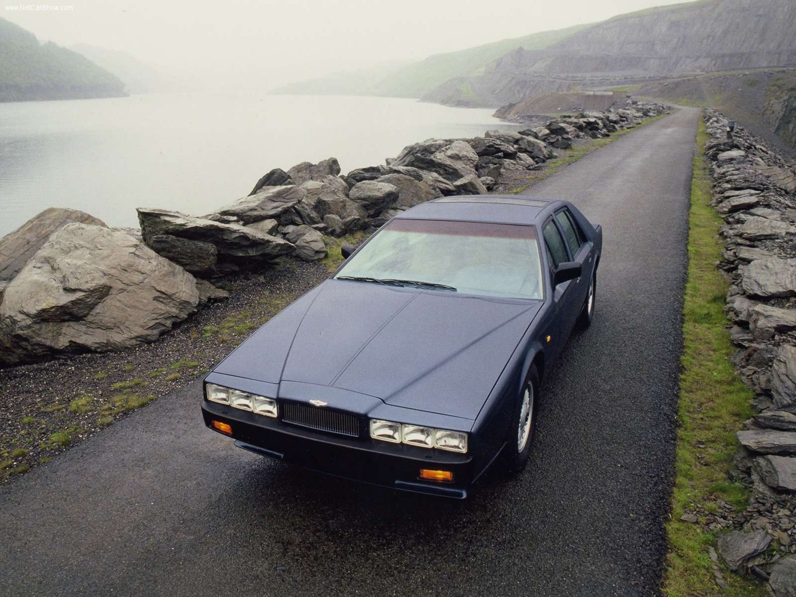 ������ ������������� ������ - Lagonda I 5.3 340 �.�.
