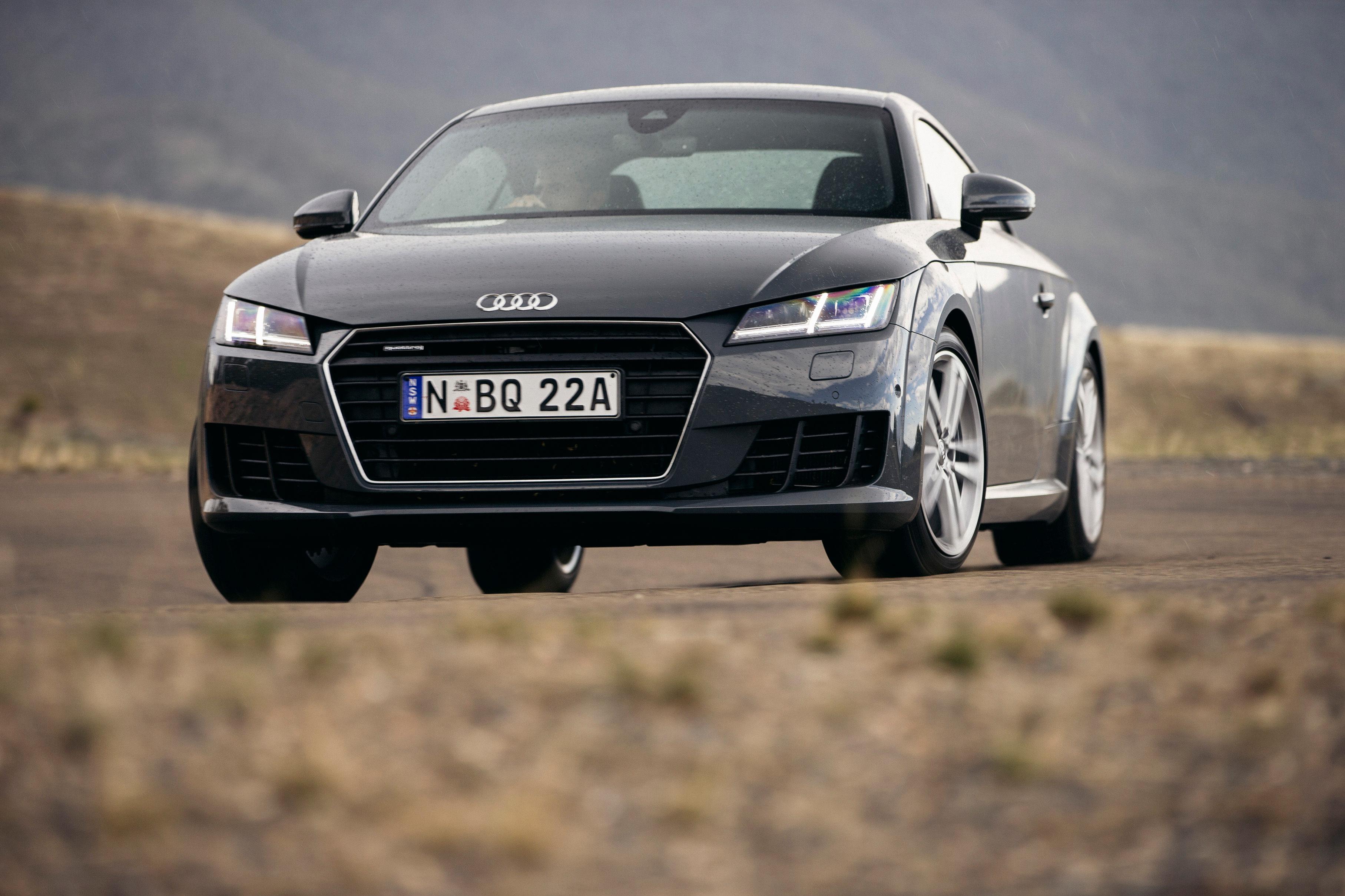 ������ ������������� ������ - TT III (8S) Coupe 2.0 AT (230 �.�.) 4WD