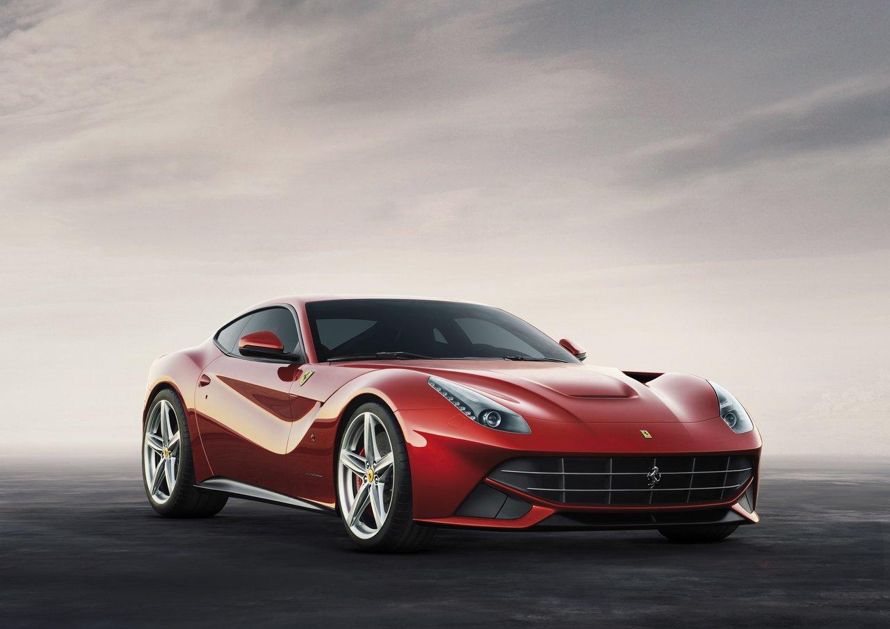 ������ ������������� ������ - F12berlineta 6.3T V12 (740Hp)