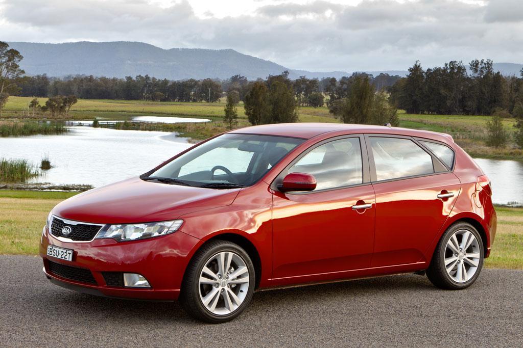 ������ ������������� ������ - Cerato I Hatchback 2.0d MT (112 �.�.)