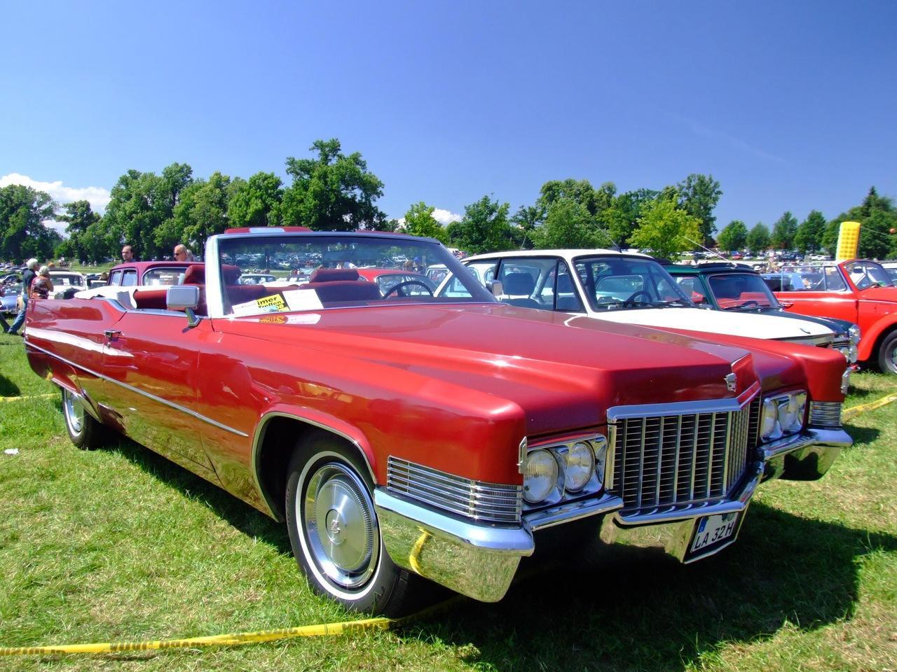 ������ ������������� ������ - De Ville 4.9 i V8 204 �.�.