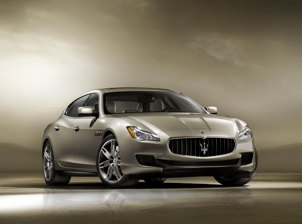 ������ ������������� ������ - Quattroporte VI S Q4 3.0 AT (410 �.�.) 4WD