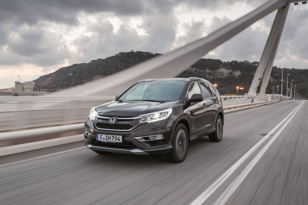 ������ ������������� ������ - CR-V IV Facelift 2.0 MT (150 �.�.)